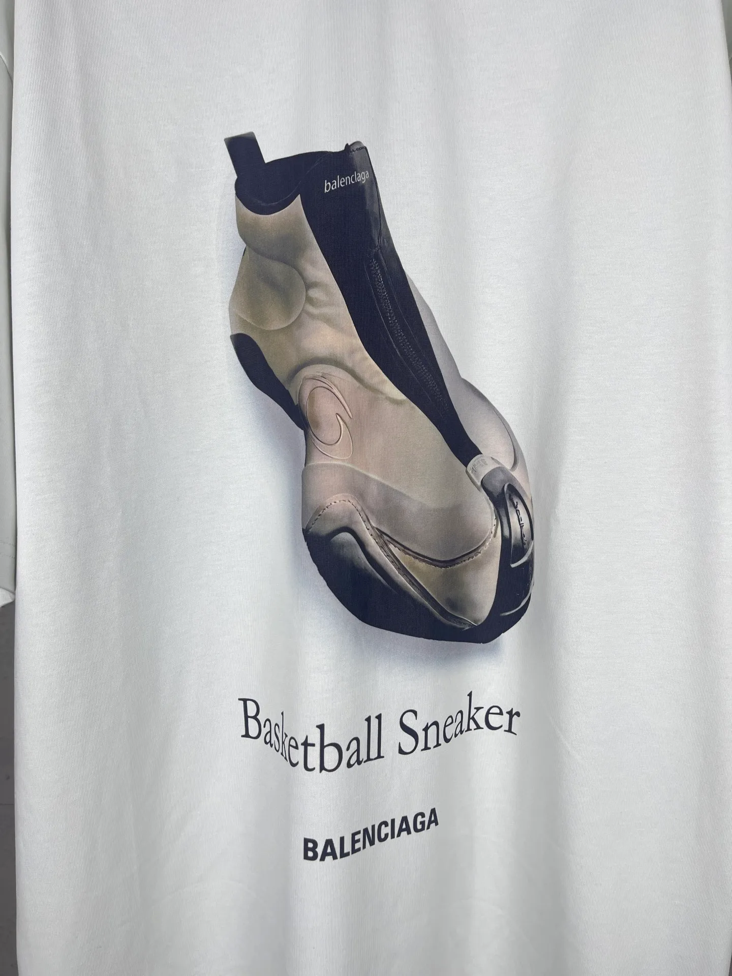 【 . Quality】BALENCI*GA/ .SS 25 New Arrival，Shoes T . . Authentic ， ！ ZP 。 260 ， . ， ，。 。 . ， 。 OS . Same Style ：BL 253660 ： Size：XS S M L